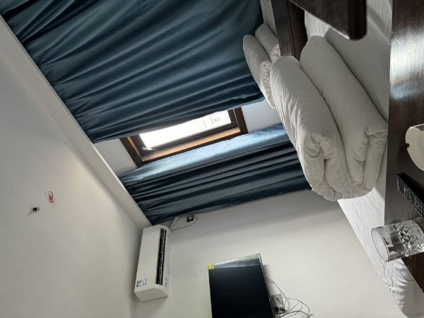 宜兴丁蜀镇紫砂小区门口锦江春，